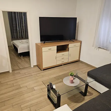 Jadran - 2 Bedroom Apt For 6 People Zadar Exterior foto